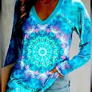 NWOT All Over Print V Neck T-Shirt, Casual Long Sleeve